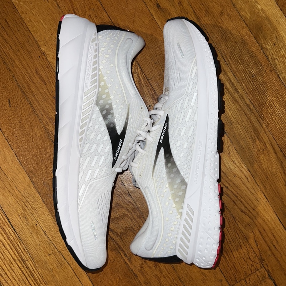 Brooks Adrenaline GTS 21 white/black - 14